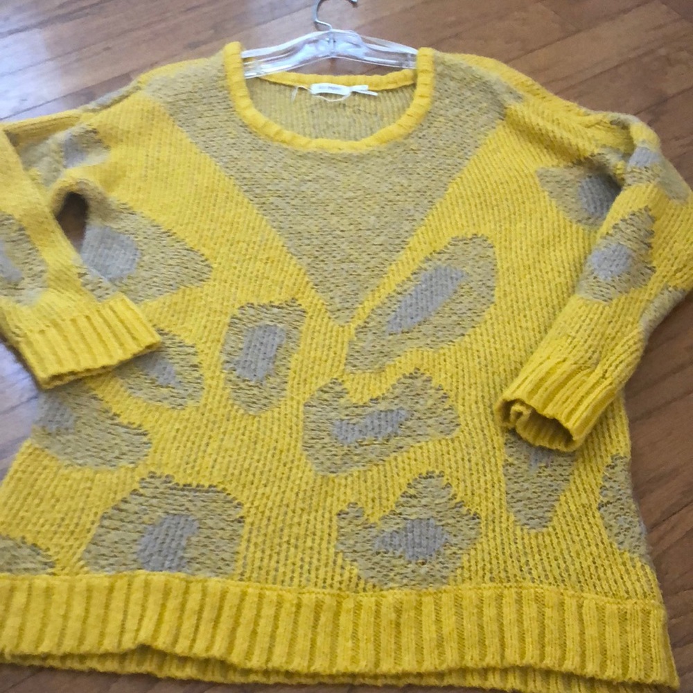 Yellow sweater